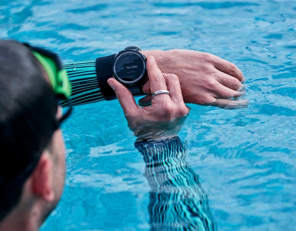 Best Fitness Trackers for Swimmers: Water Resistance and Lap Tracking – Transform Your Swim Training with Smart Water Tech